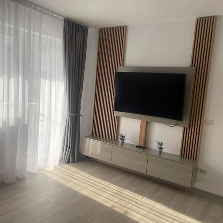 Luxury Apartment Piteşti Buitenkant foto